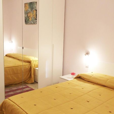 Casa Vacanze Sabrina Польпенацце-дель-Гарда Екстер'єр фото